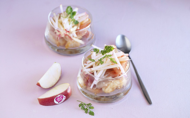 Verrines de St-Jacques au jambon cru et pommes Pink Lady®