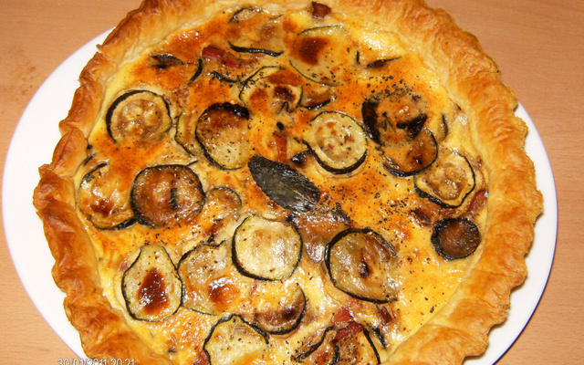 Quiche chèvre courgettes