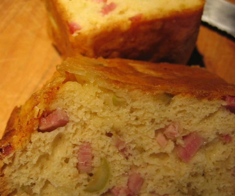 Cake aux olives savoureux