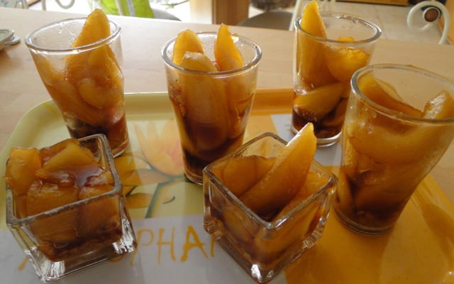 Mini Verrine De PommeAu caramel et miel corse