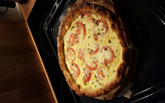 Tarte au thon, tomates et moutarde allégée