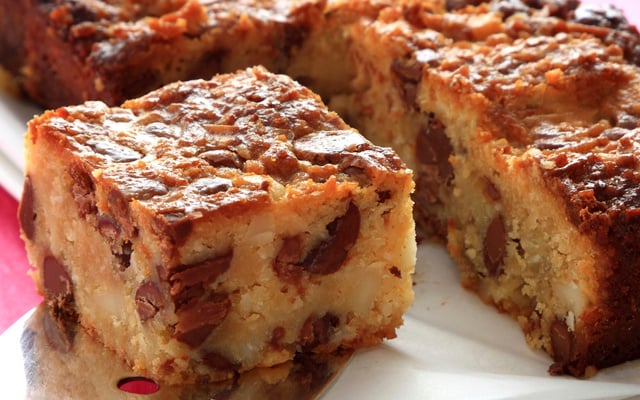 Gâteau aux pommes caramel et noix de pécan