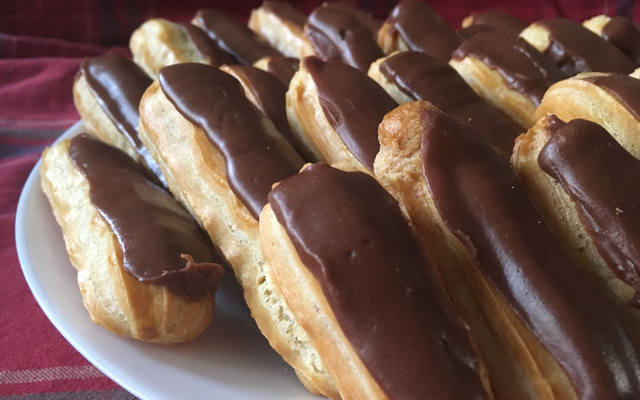 Eclairs au chocolat faciles de Chef Damien
