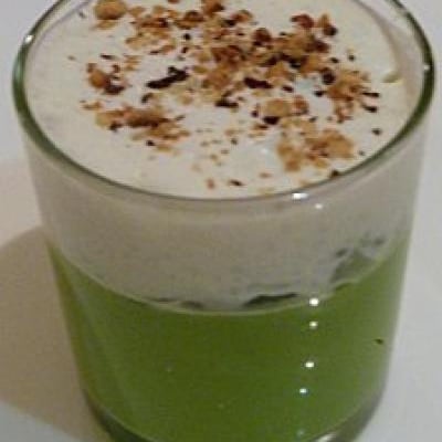Panna cotta de petit pois, chantilly de roquefort Papillon