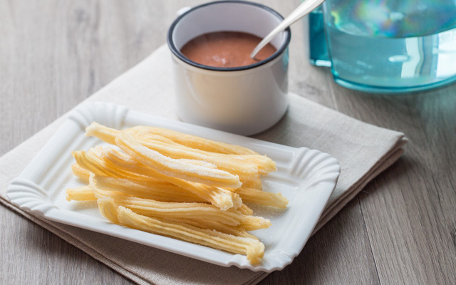 Churros et chocolat chaud