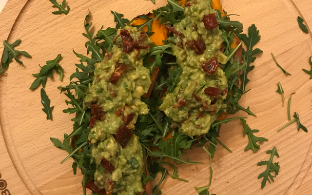Patates douces rôties à l'avocat
