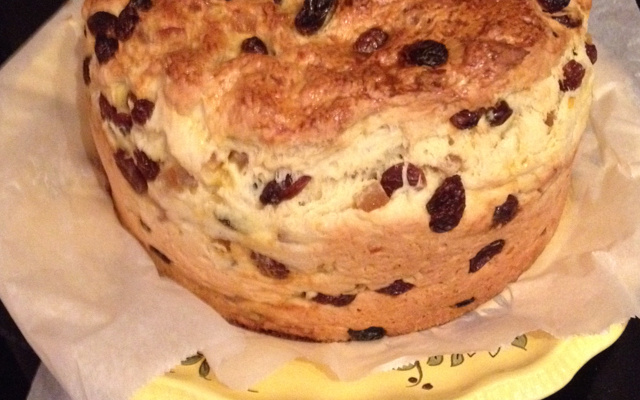 Panettone aux raisins secs