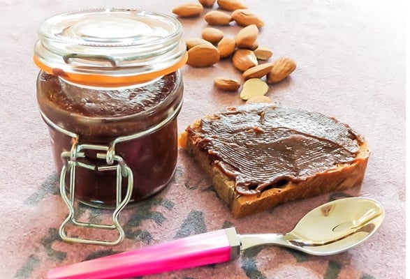 Pâte à tartiner chocolat pistache sans gluten, ni lait, ni sucre