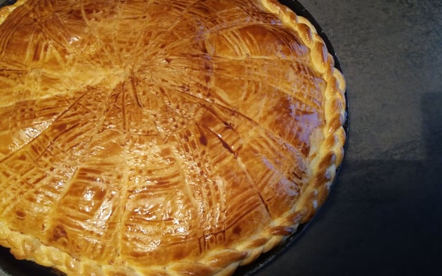 Galette des Rois frangipane avec sa crème pâtissière