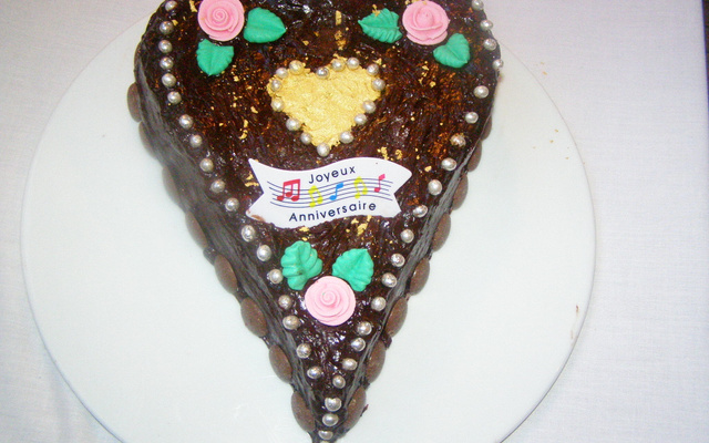 Gâteau au chocolat sans farine et crème sans beurre