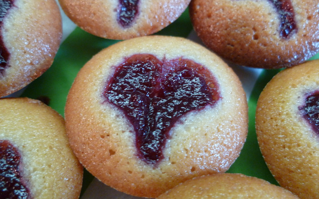Financiers au miel et aux framboises