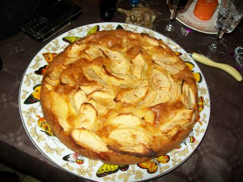 Quatre-quarts aux pommes caramélisées