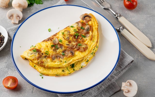 Omelette aux champignons de Paris