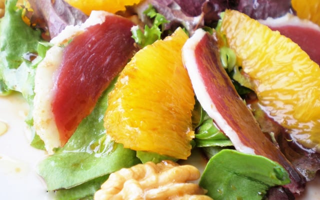 Salade à l'orange et jambon de canard