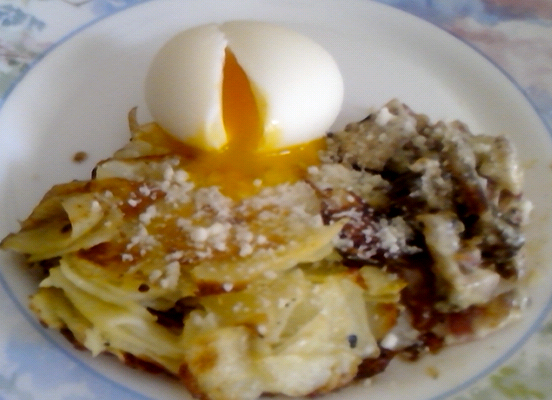Galettes de pommes de terre aux œufs mollets et piment d'Espelette façon carbonara