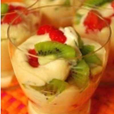 Verrine tropicale de fruits frais