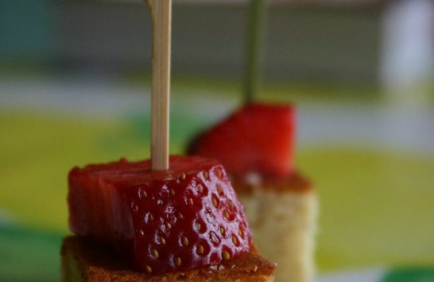 Bouchées au chocolat blanc et aux fraises