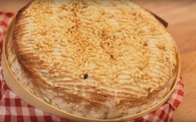Camembert au sésame au four