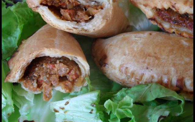 Empanadas à  l'aubergine et au poivron