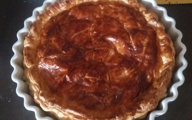 Galette des rois pommes et frangipane