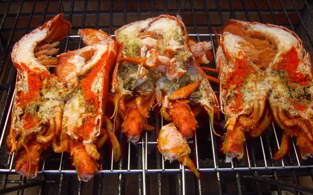 Homard grillé au barbecue
