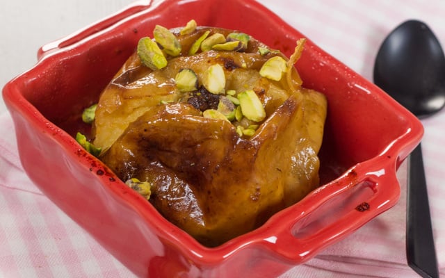 Pommes au four aux pistaches et au miel