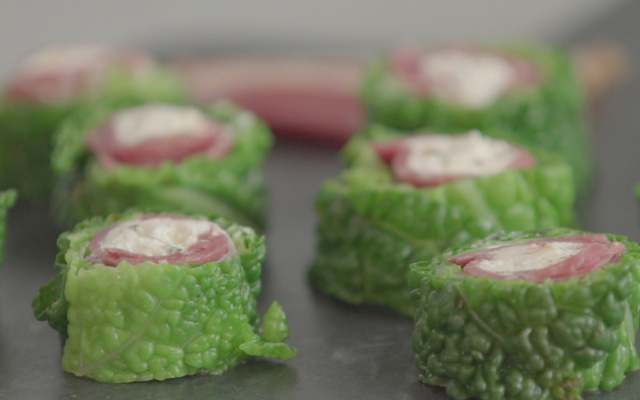 Maki de chou vert au Magret fumé et chèvre frais