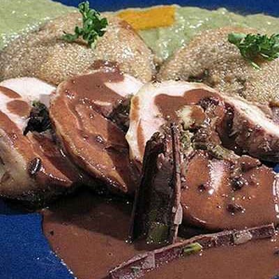 Dinde épicée au foie gras, Campari et chocolat