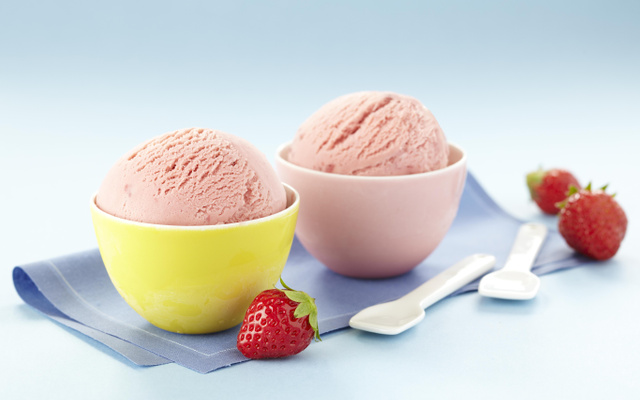 Glace à la fraise rapide