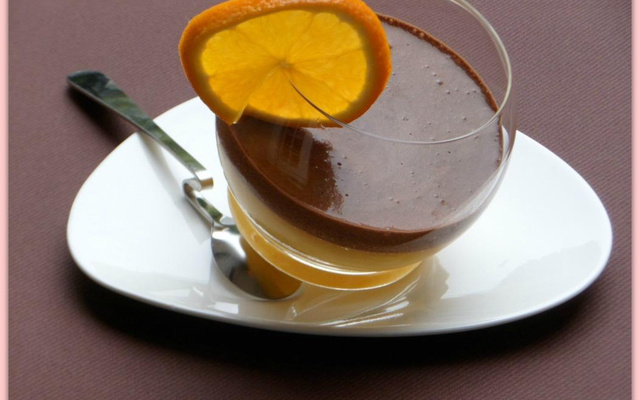 Douceur à l'orange et mousse chocolat au lait