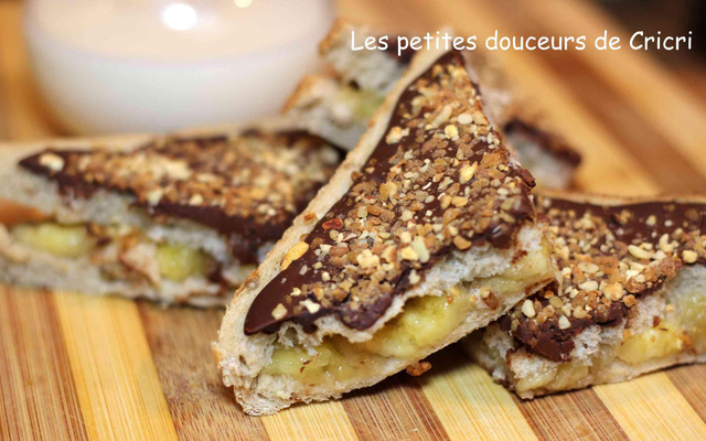 Sandwich croquant banane chocolat