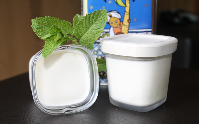 Yaourts à la menthe, mascarpone et sirop d'agave