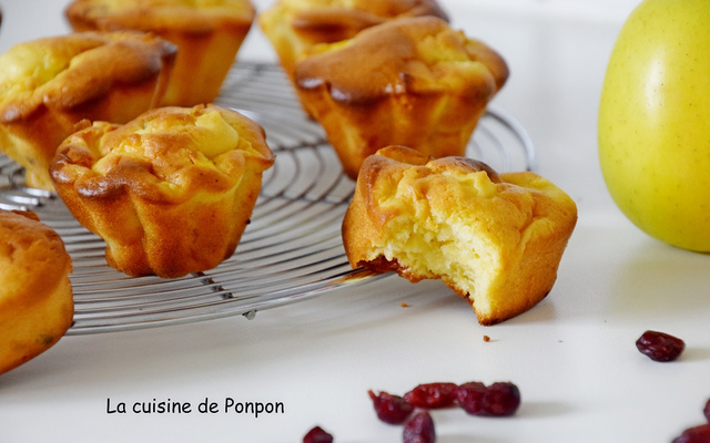 Muffin aux pommes, cranberries et lait concentré sucré
