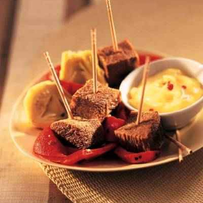 Cubes de langue de bœuf, sauce aïoli