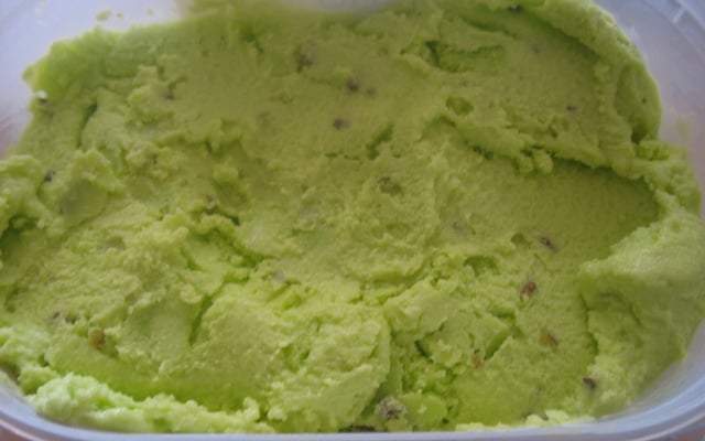 Glace à la pistache classique