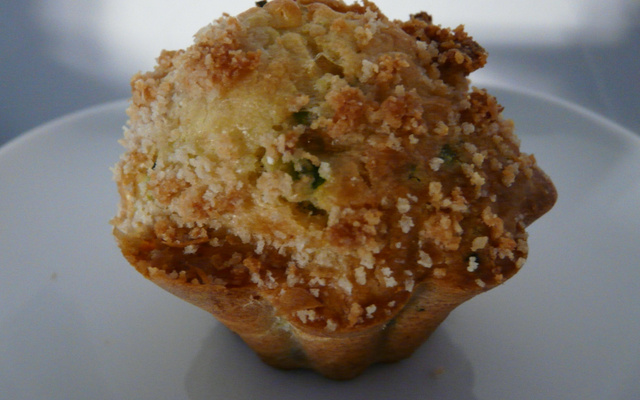Muffin St Marcellin bacon crumble parmesan romarin