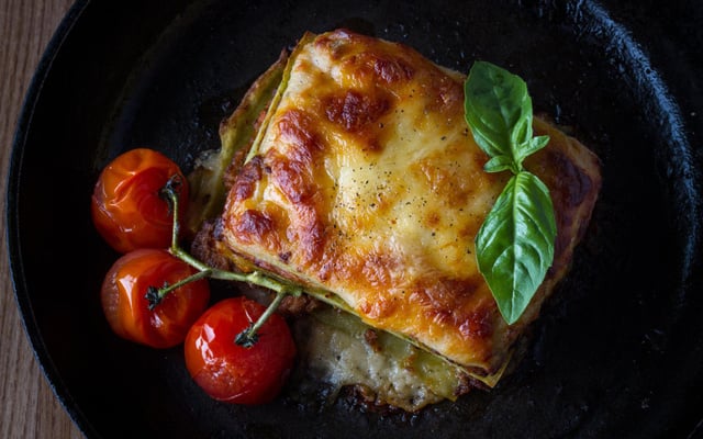 Lasagnes tomate mozzarella et pesto