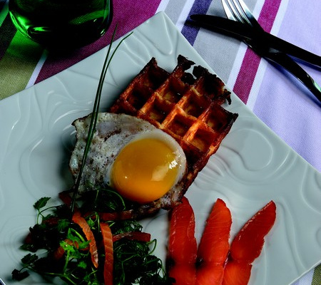 Gaufre de Chérie avec sa julienne de saumon