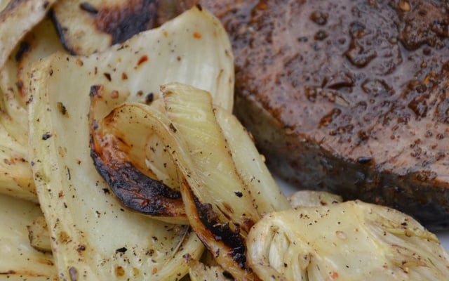 Steack de bonite et fenouil au barbecue