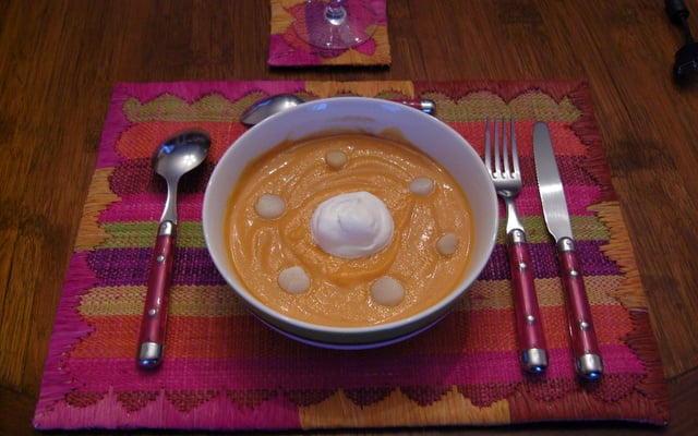 Velouté acidulé et ses pétoncles nacrés