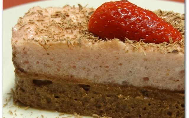 Duo de mousses chocolat et fraise