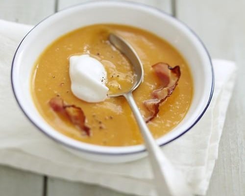 Velouté de potiron et chips de bacon