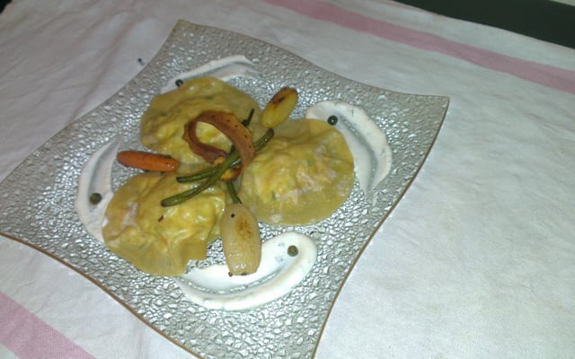 Raviole de printanière de légumes et bacon au chavroux