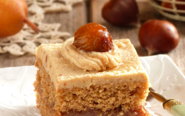 Gâteau aux châtaignes et chèvre frais