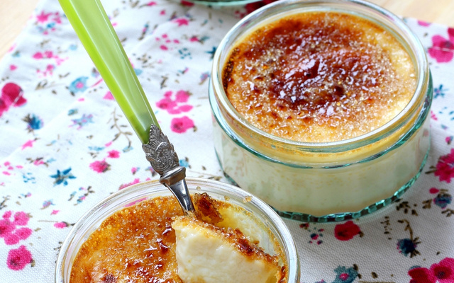 Œufs au lait, caramel et beurre salé