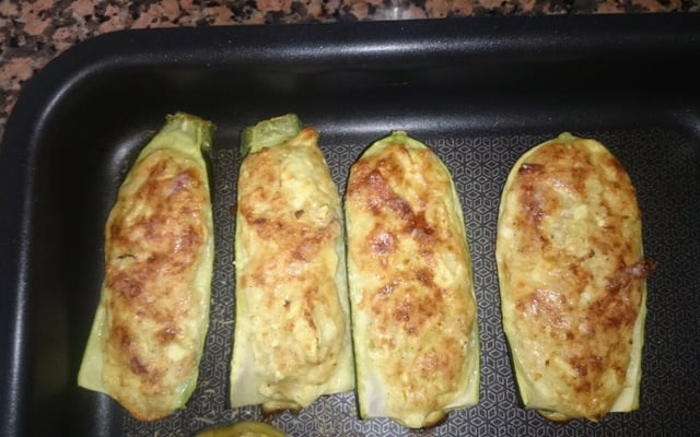 Courgettes farcies à la chair à saucisse