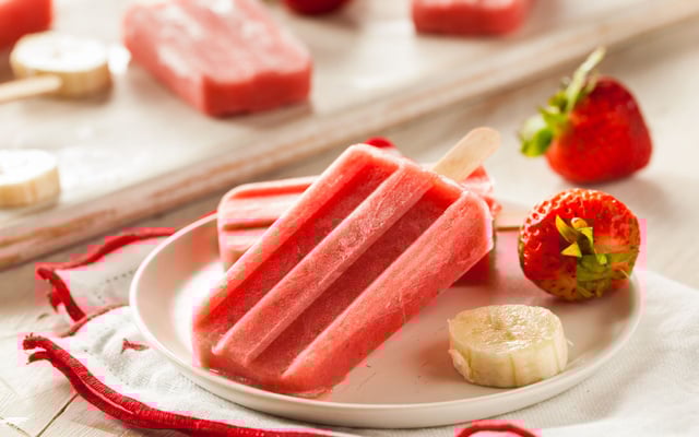 Bâtonnets glacés à la fraise