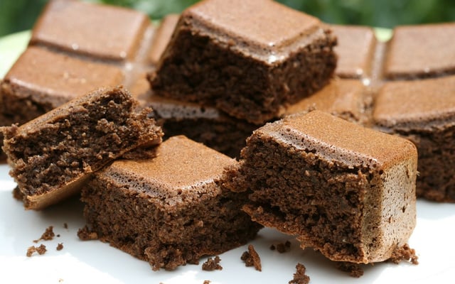 Gâteau à la caroube & son confit d'orange