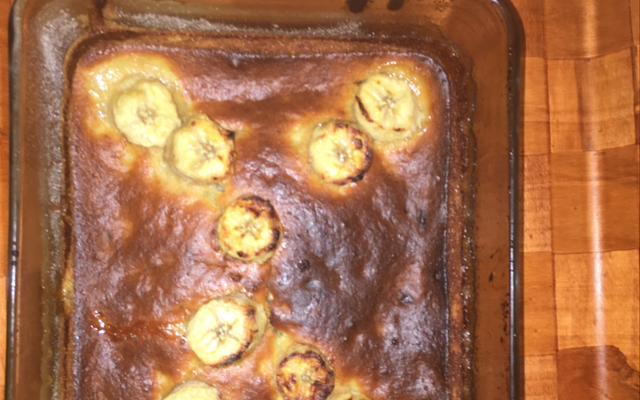 Cake à la banane et jus de citron