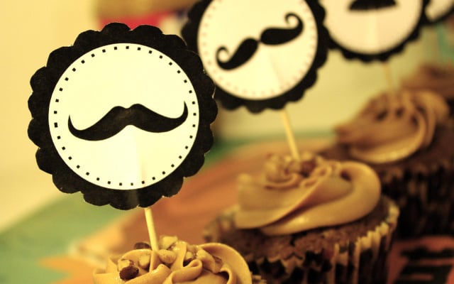 Cupcakes chocolat beurre de cacahuètes rapides